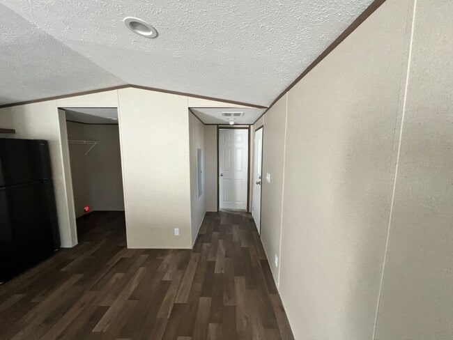 Photo - 48 Tower Manor Dr