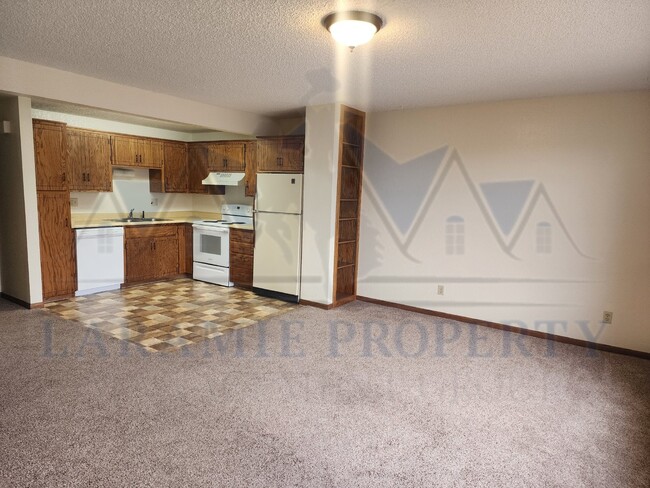 Photo - 1-Bedroom with Walk-In Closet - Near UW Bus Lot Unit B