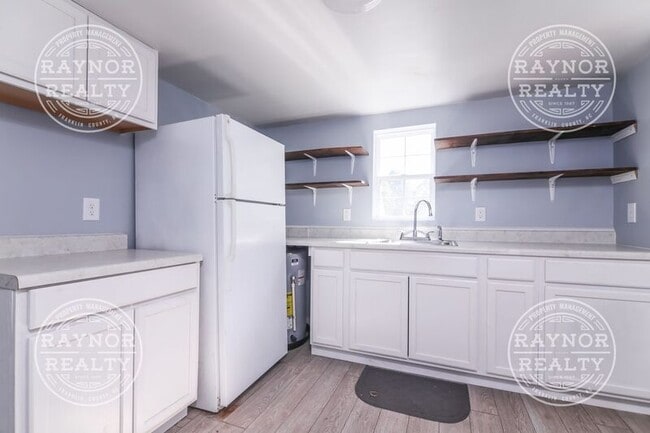 Photo - 1114 Branch St