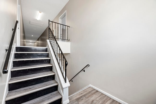 Photo - Evergreen Apartments