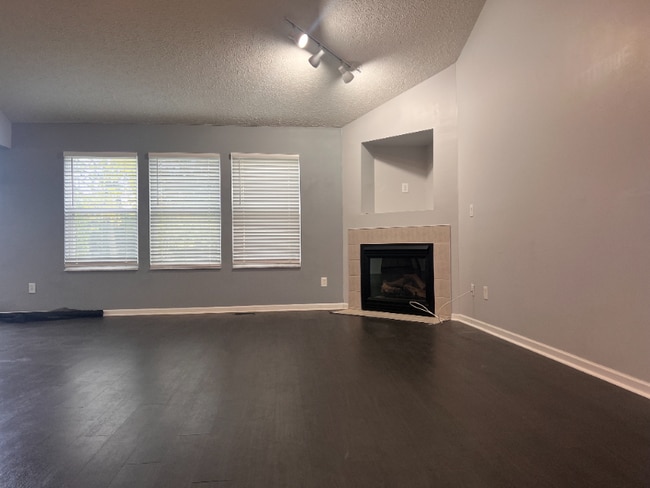 Photo - 712 Cape Henry Dr