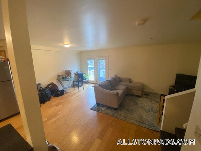 Photo - 34 Raymond St