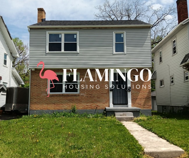 Building Photo - 2310 Emerson Ave Unit B