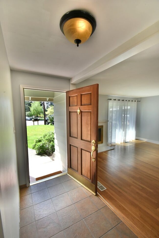 Photo - 3Bd/1.75Ba Bellevue House