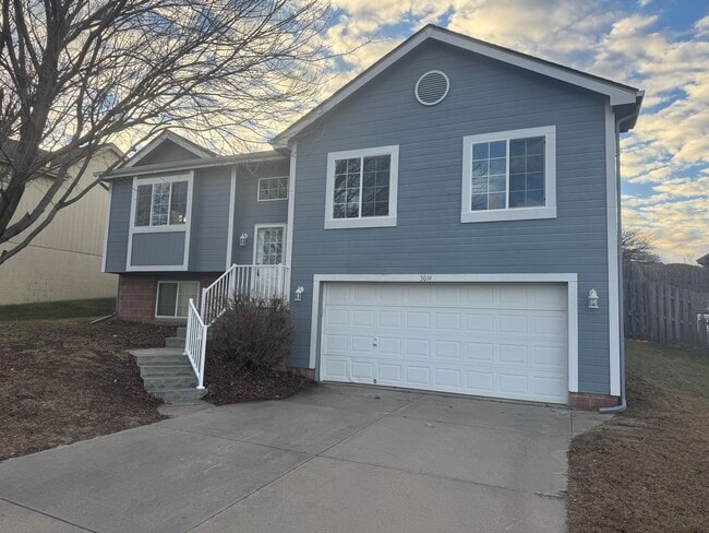 Photo - Move-In Ready 3-Bedroom Home with New Flooring & Fenced Yard
