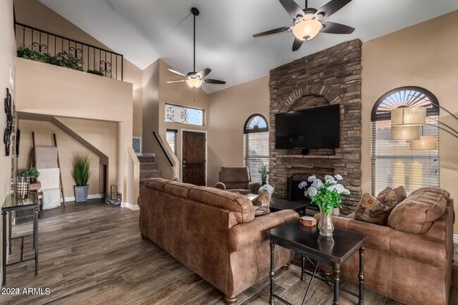 Photo - 2911 E Windmere Dr