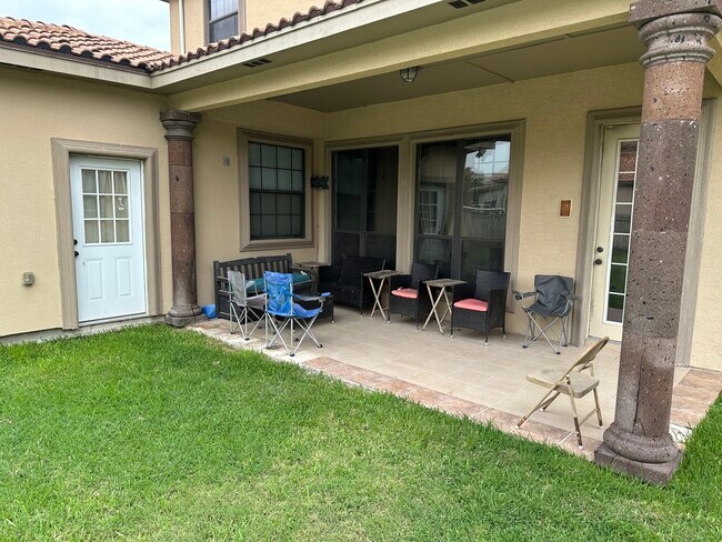 Photo - 3901 El Jardin St