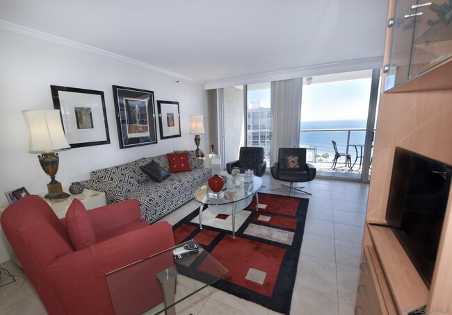 Building Photo - 1750 Avenida Del Mundo Unit 1508 Rental