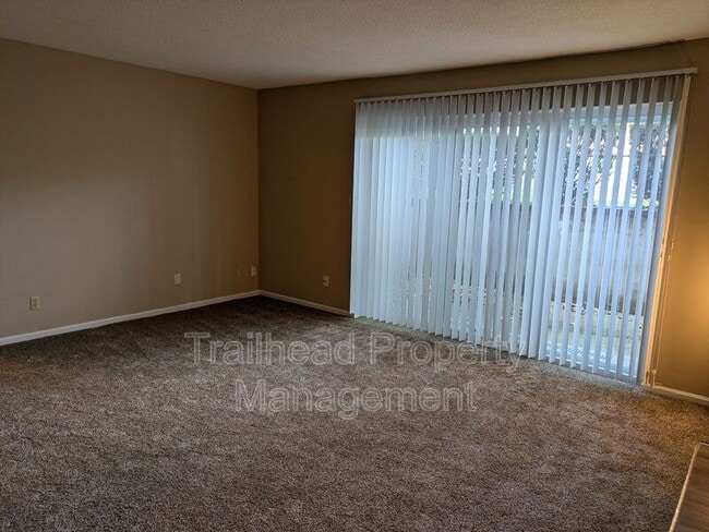 Photo - 5801 Woodson Dr