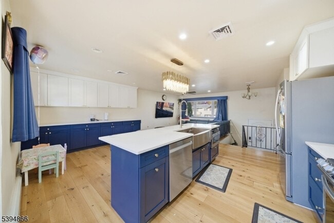 Photo - 32 Hardwick Ct