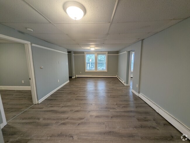 Building Photo - 441 Riverside Dr Unit 1 Rental
