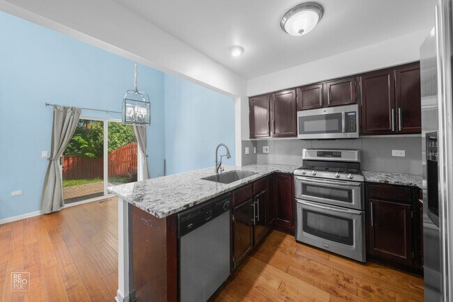 Photo - 2 Bedroom Townhome in Lakewood Village in Mundelein!