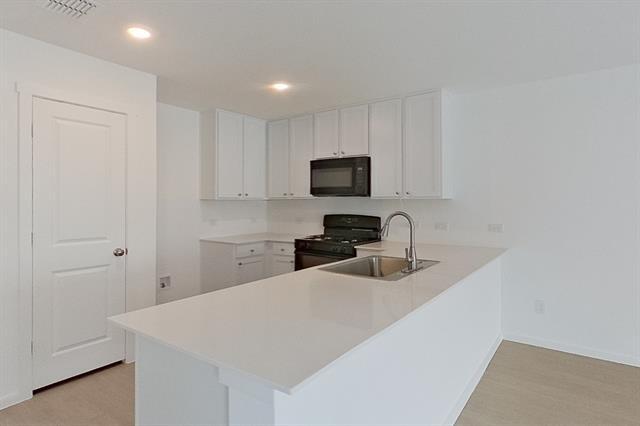 Photo - 907 Ponderosa Ln