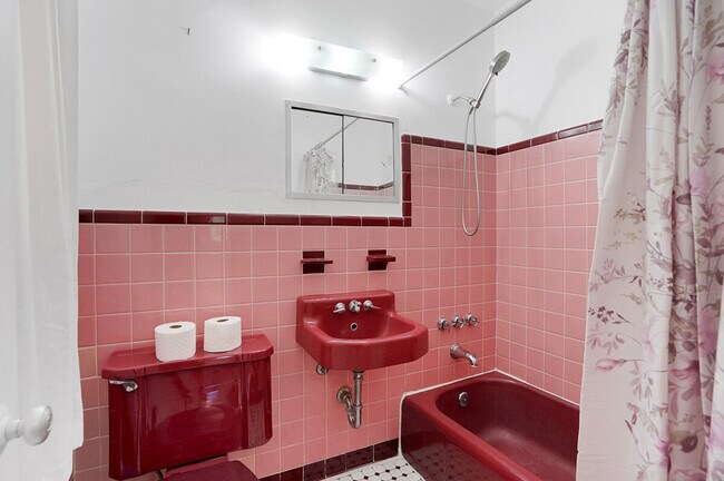 Photo - 1032 SW 10th Ave Unit ID1323981P