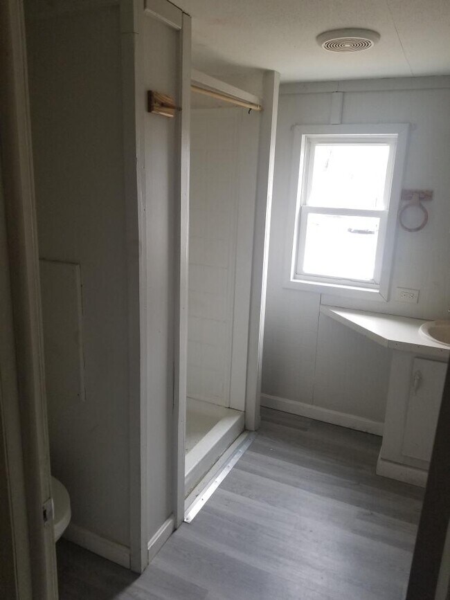 29 Iron Mine Hill MHP Rental House Rental in Gardiner, ME