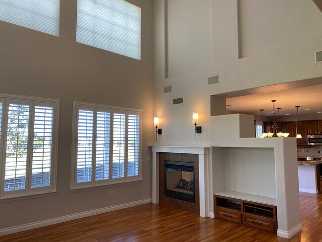 Photo - 10607 Ashfield St