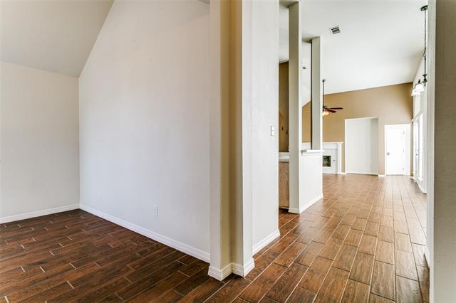 Photo - 4015 Midrose Trail