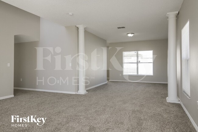 Photo - 556 Big Sioux Ct