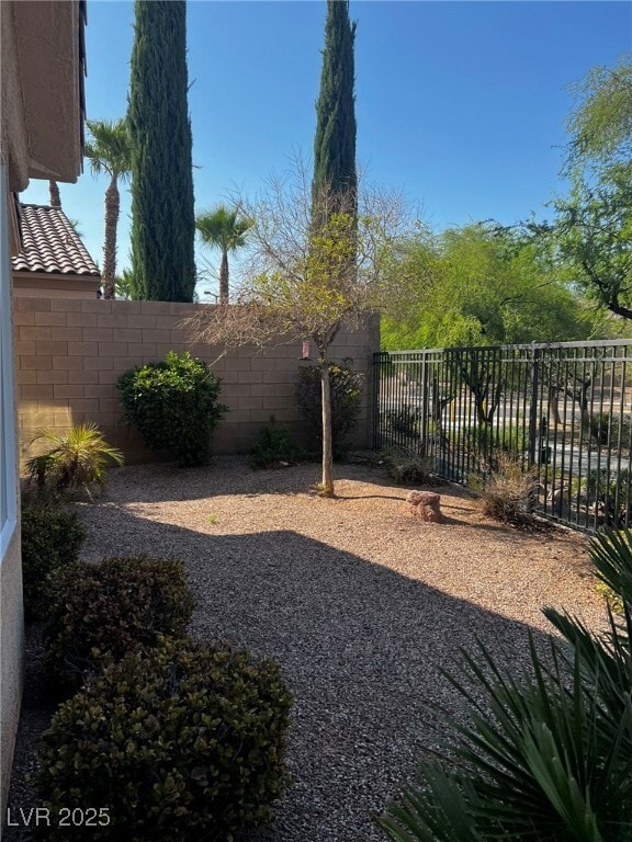 Photo - 2747 Lochleven Way