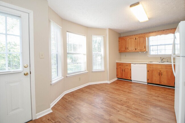 Photo - 217 New Gritton Ave