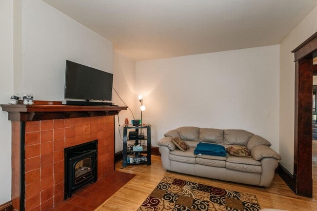 Photo - Farwell House