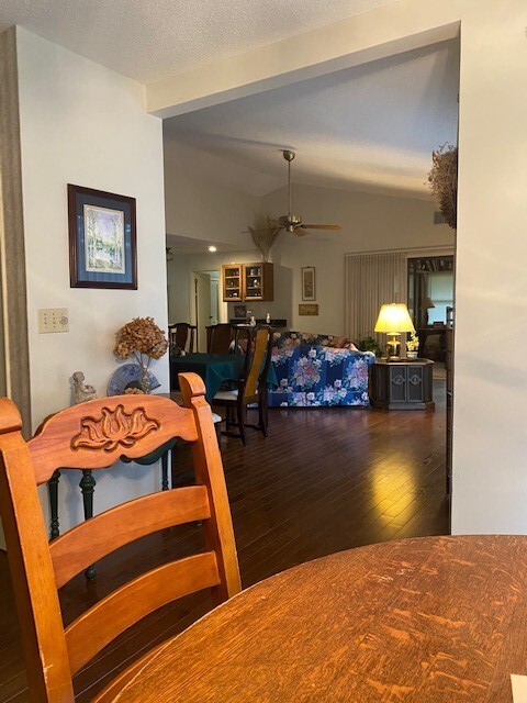 Photo - 108 E Blue Heron Dr