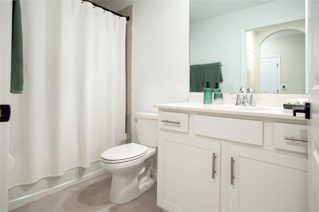 Photo - 14141 Heritage Landing Blvd Unit 922