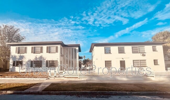 Building Photo - 105 7th Ave N Unit #1