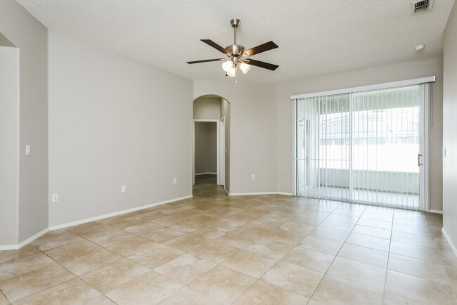 Photo - 1027 Lake Biscayne Way