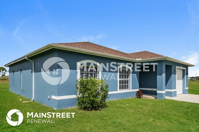 Photo - 3808 20th St W