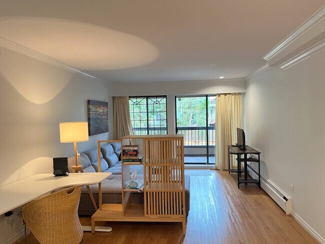 101-1825 W 8th
