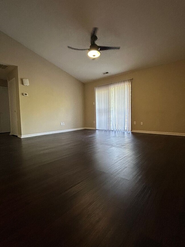 Photo - 9629 Vinca Cir Unidad 1 - Room 1