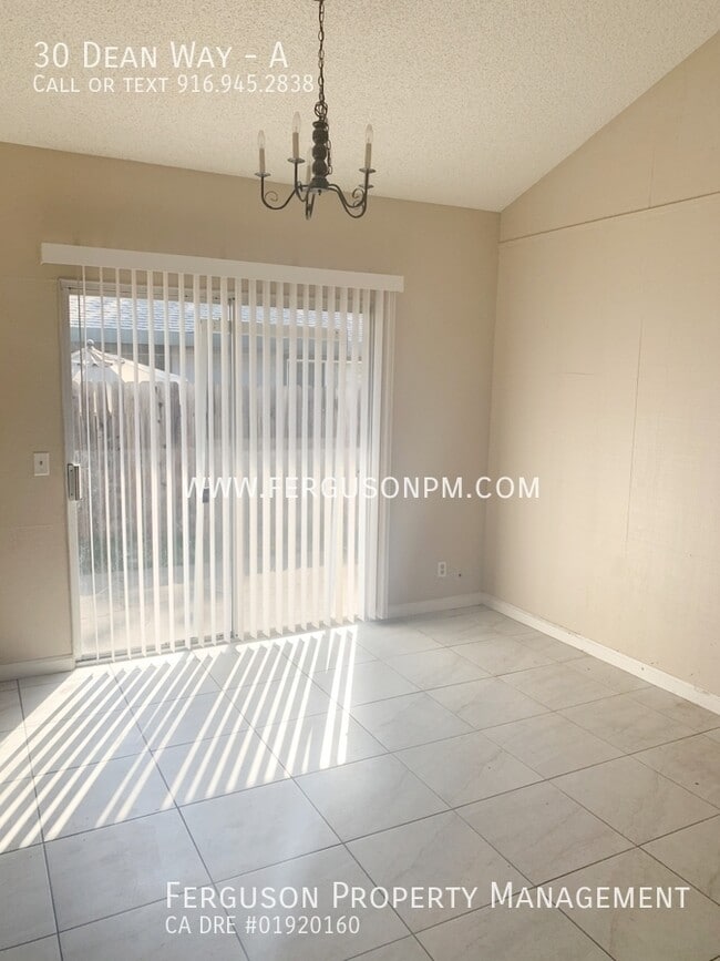 Photo - 30 Dean Way Unidad A