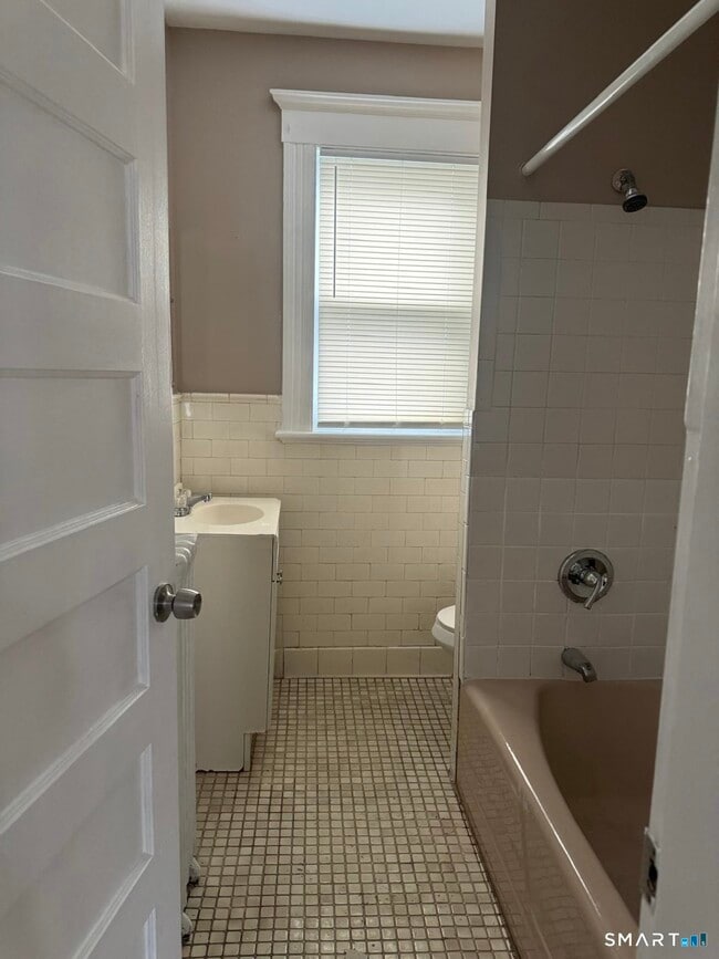 1688 North Ave