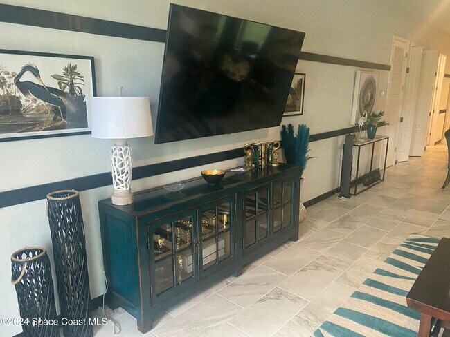 Photo - 766 Simeon Dr