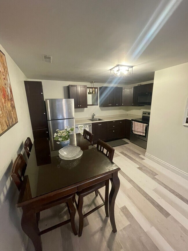 Photo - 365 Roselawn Pl Unité 365 Roselawn Pl Upper