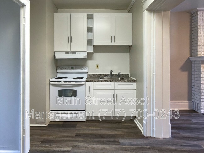 Photo - 2108 Walnut St Unit 1