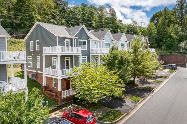 Photo - 2410 Winthrop Dr