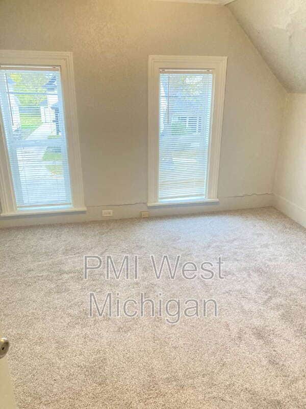 Photo - 826 Arianna St NW Unidad ARIANNA2