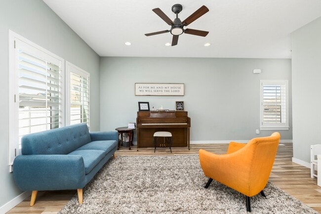 Photo - 4438 E Hurstbourne Dr