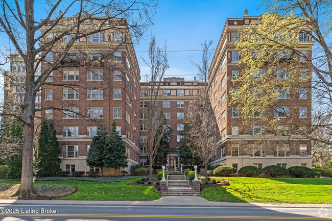 Building Photo - 1412 Willow Ave Unit 64 Rental