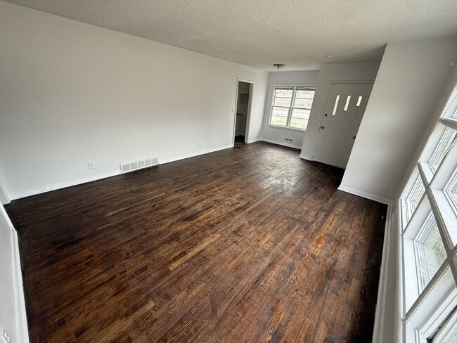 Photo - **READY NOW** 4 Bedroom/2 Bath Home In KCMO