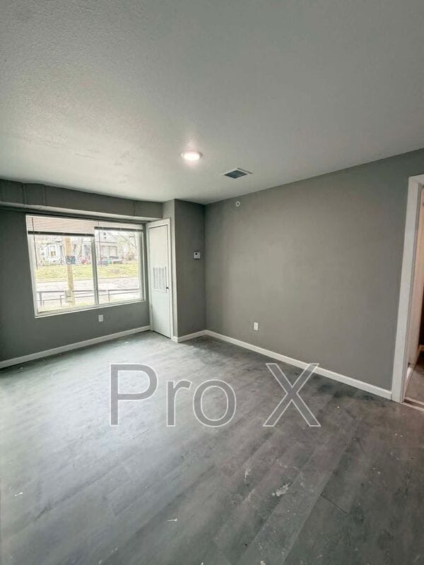 Photo - 121 S Byers Ave