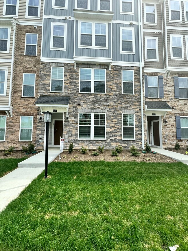 Photo - 9011 Telegraph Rd Townhome