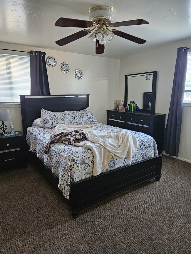 Photo - 153 W 250 N Unit 4