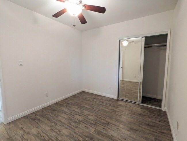 Photo - 3827 Girard Ave Unidad 1