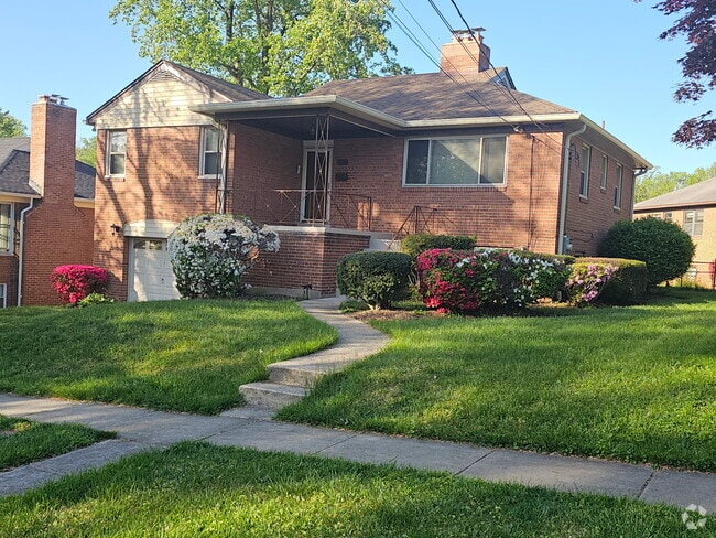Building Photo - 9503 Hale Pl Rental