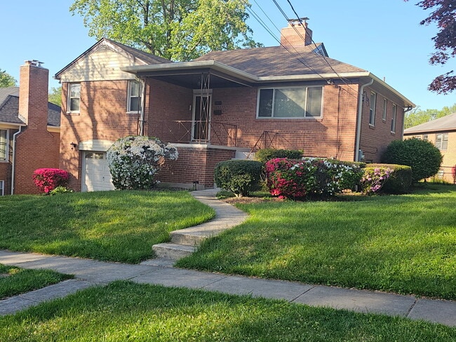 Photo - 9503 Hale Pl House