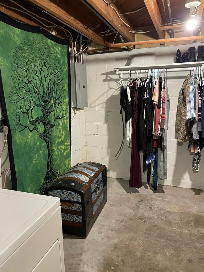 3060 D St Unidad 3060 D St