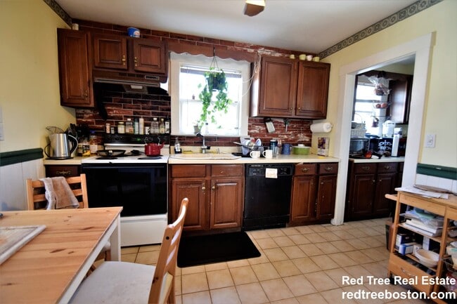 Photo - 98 Beechcroft St